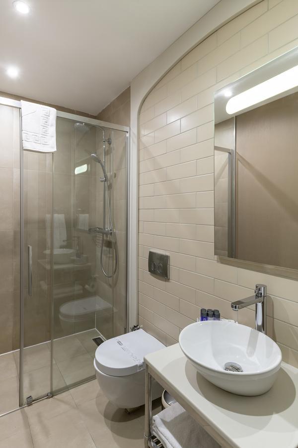 Upsuites Hotel Istanbul Exteriör bild